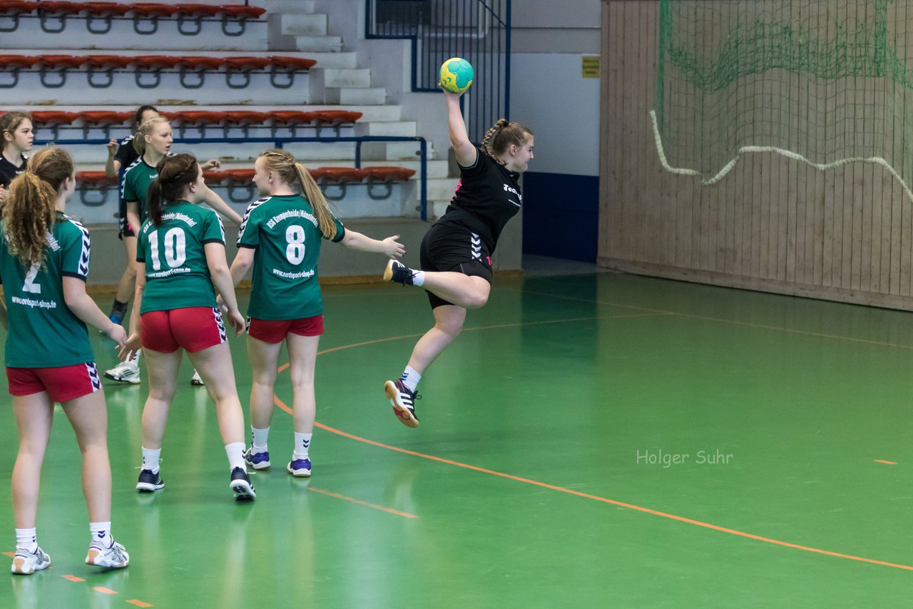 Bild 107 - B-Juniorinnen SG Wift - HSG Kremperheide Muensterdorf : Ergebnis: 22:25